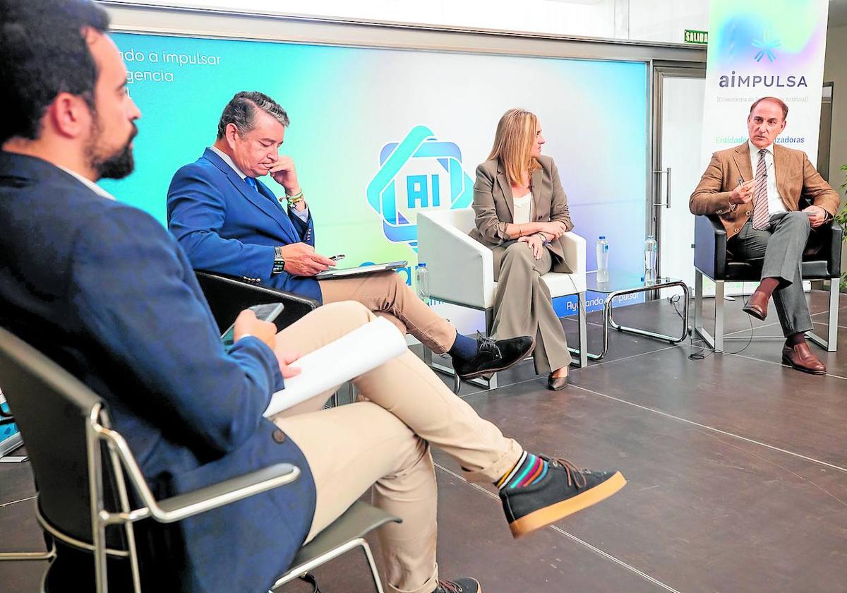 Foro sobre Inteligencia Artificial, con Antonio Sanz, Marifrán Carazo y González de Lara.