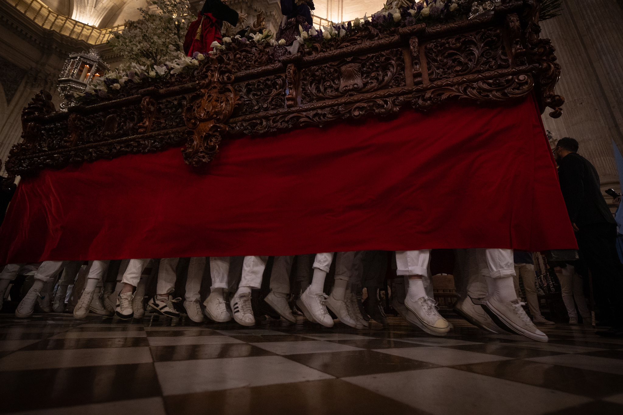 Las imágenes del Domingo de Resurrección en Granada