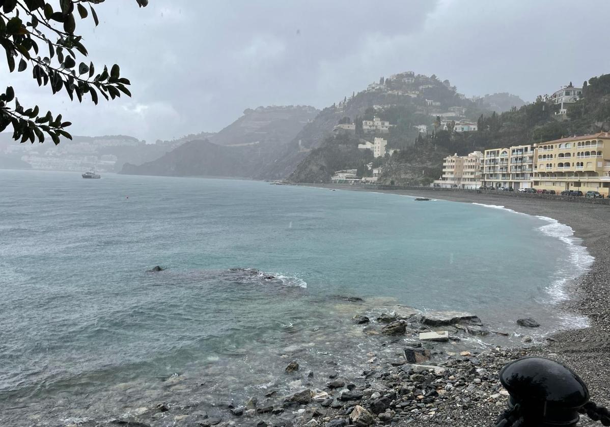 Zona de la playa de Cotobro donde se vio por última vez al hombre de 87 años