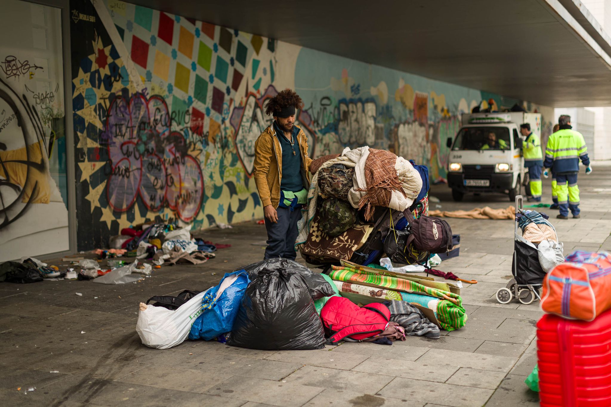 Las imágenes del desalojo de personas sin hogar en la zona de Arabial