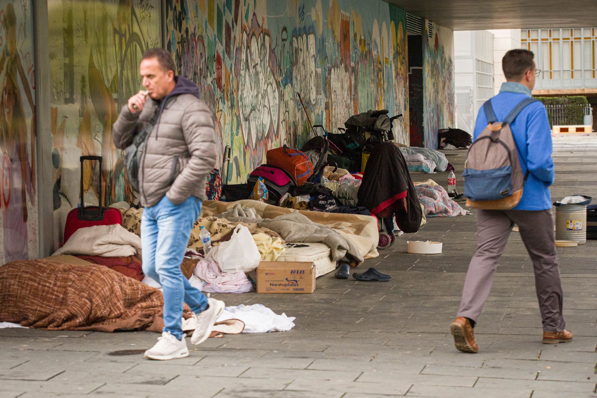 Las imágenes del desalojo de personas sin hogar en la zona de Arabial