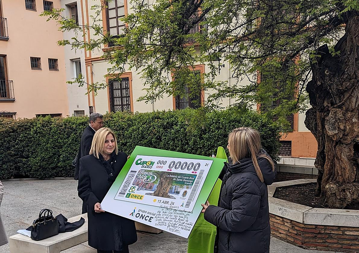 La Robinia del Cuarto Real de Granada, protagonista del cupón de la ONCE.