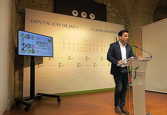 Diputado de Agricultura y Ganadería, Javier Perales.