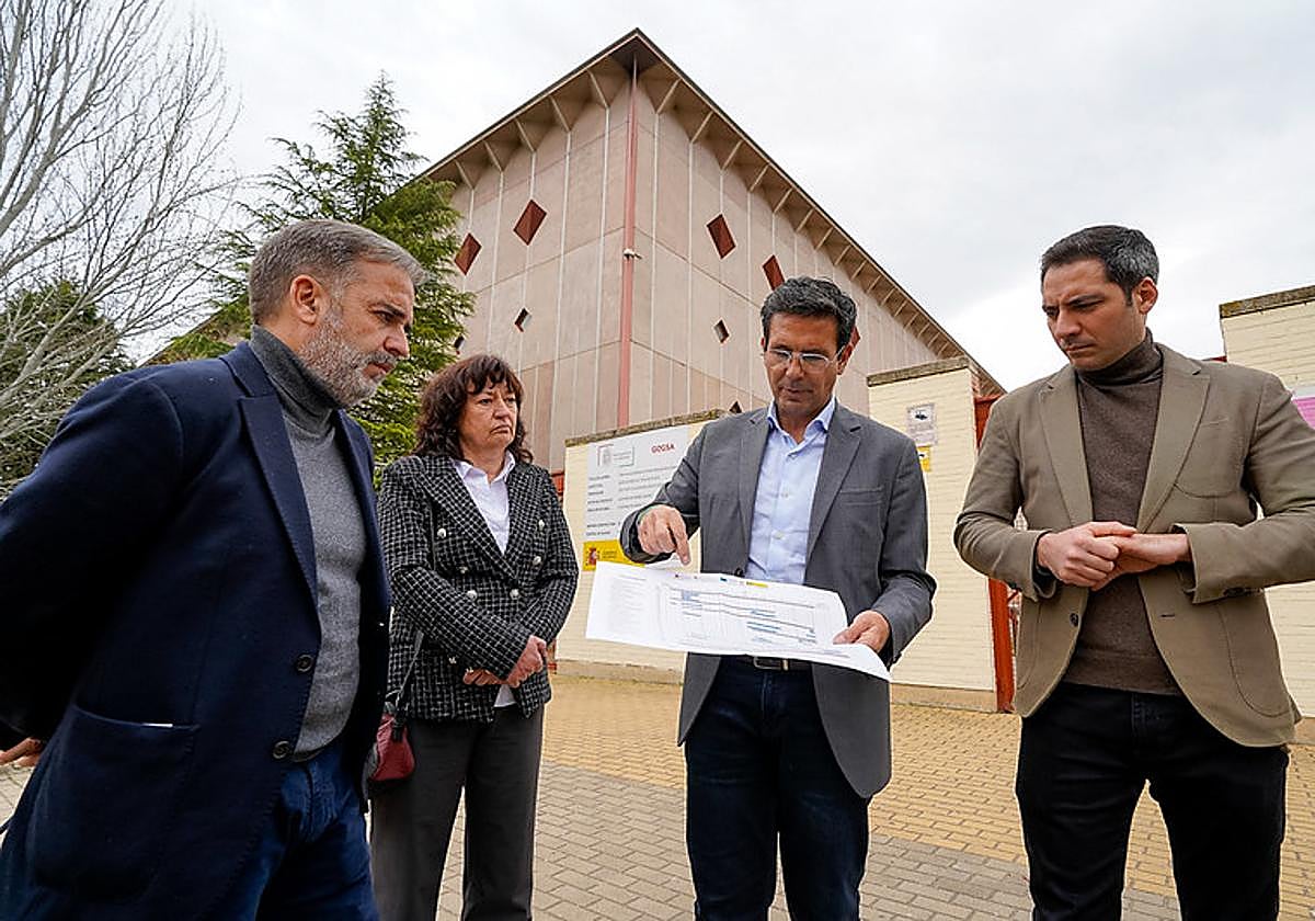 Visita del grupo municipal socialista al Palacio de Deportes