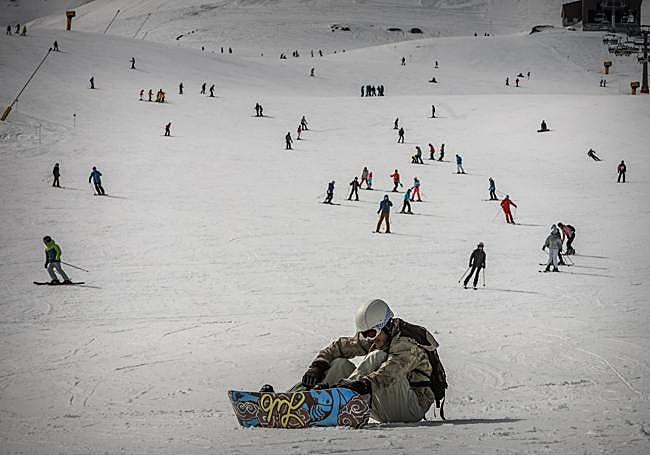 Así de espectacular luce Sierra Nevada en el primer fin de semana de abril.
