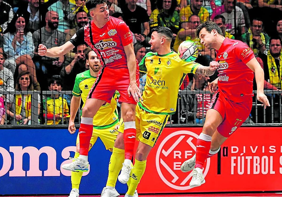 El duelo, como suele ser habitual entre ambas escuadras, resultó muy igualado y disputado.