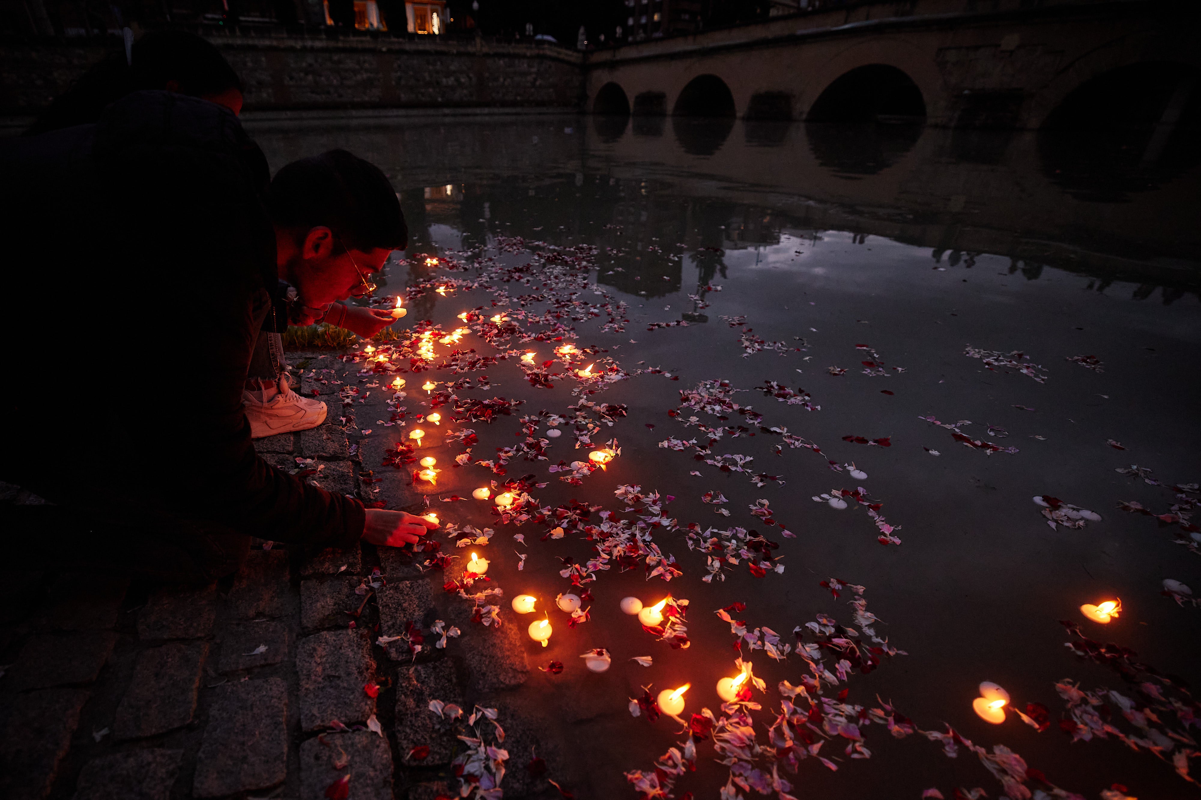 Las imágenes de la celebración del Día del Pueblo Gitano en Granada