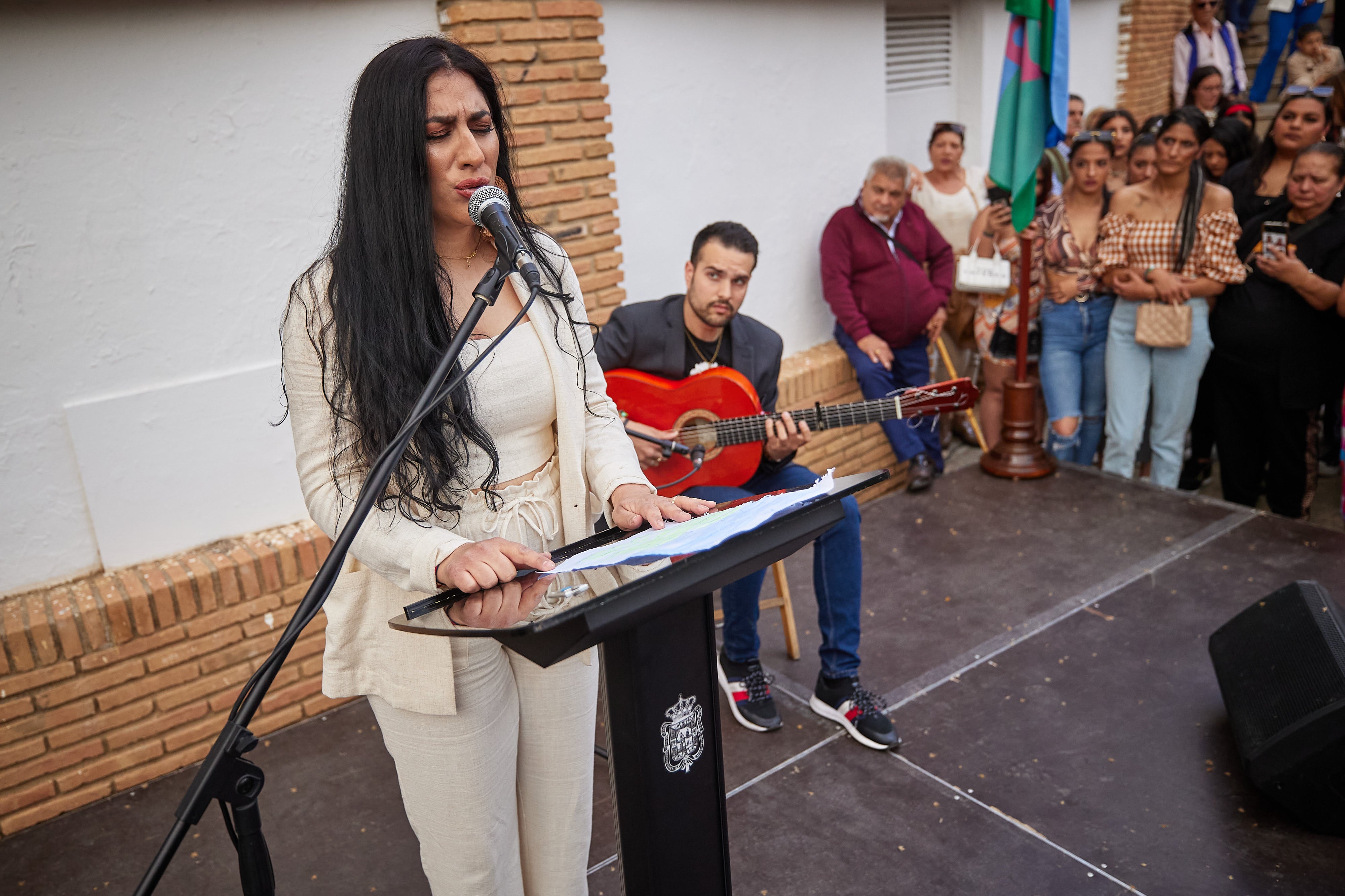 Las imágenes de la celebración del Día del Pueblo Gitano en Granada