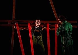 Un momento de 'Acto I. Lugar de encuentro', con Cristian Martín en escena.