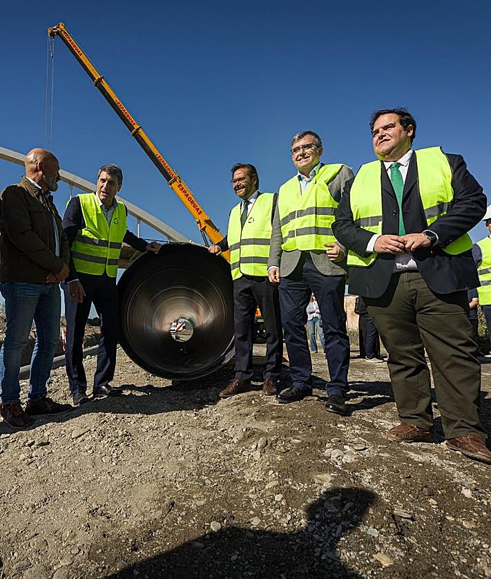 Imagen secundaria 2 - Rules ve la luz al final del túnel con el inicio de las obras de las canalizaciones