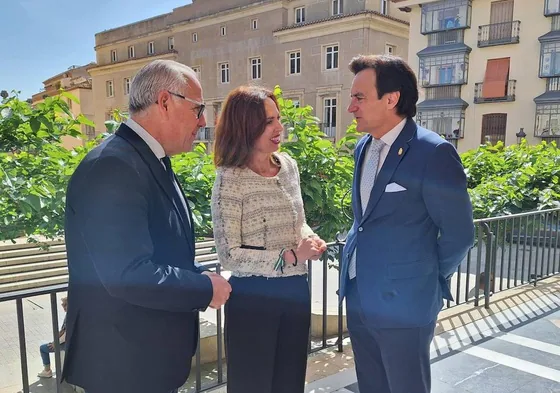 Jesús Estrella, Rocío Díaz y Agustín González.