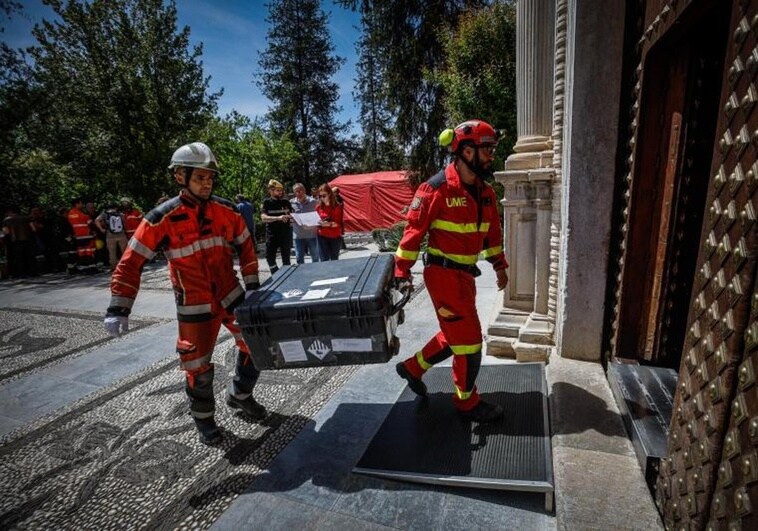Operación para salvar los tesoros del Hospital Real ante un terremoto