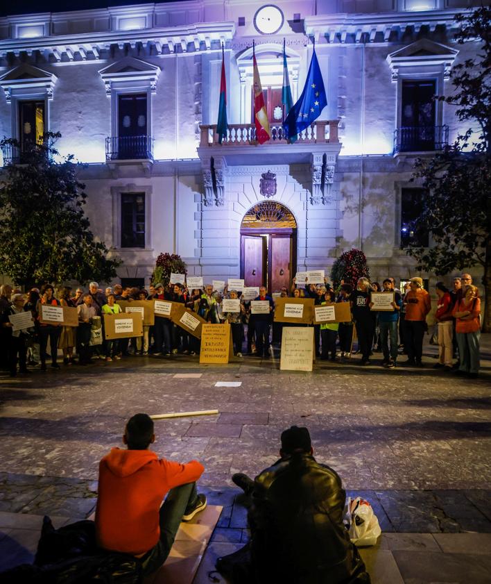 Imagen secundaria 2 - Momentos de la asamblea. 