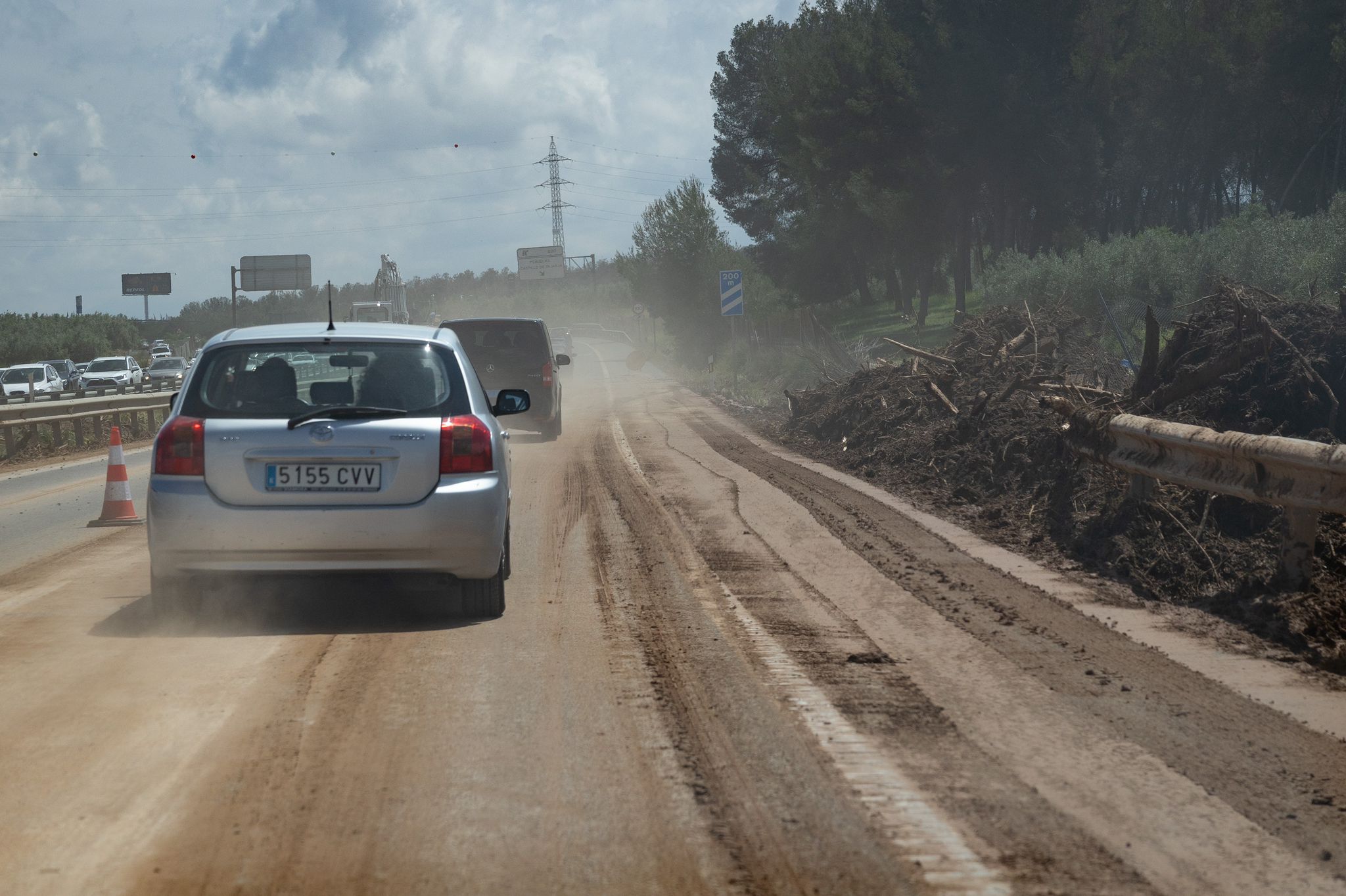 La zona cero un día después de la tormenta que colapsó la A-92