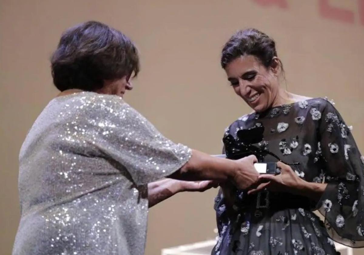 Blanca Li recibe el premio a Mejor Experiencia de Realidad Virtual del Festival de Venecia en 2021.