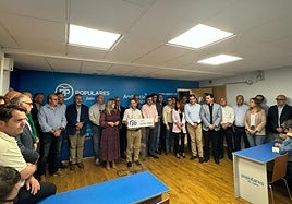 El PP jienense, la semana pasada, cuando salió a denunciar los insultos del alcalde de Begíjar.