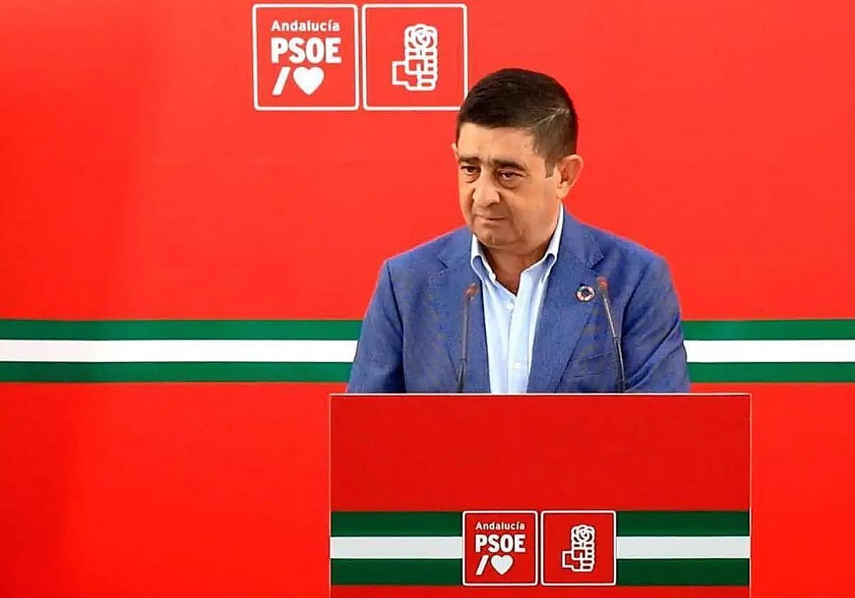 Francisco Reyes, secretario general del PSOE provincial.