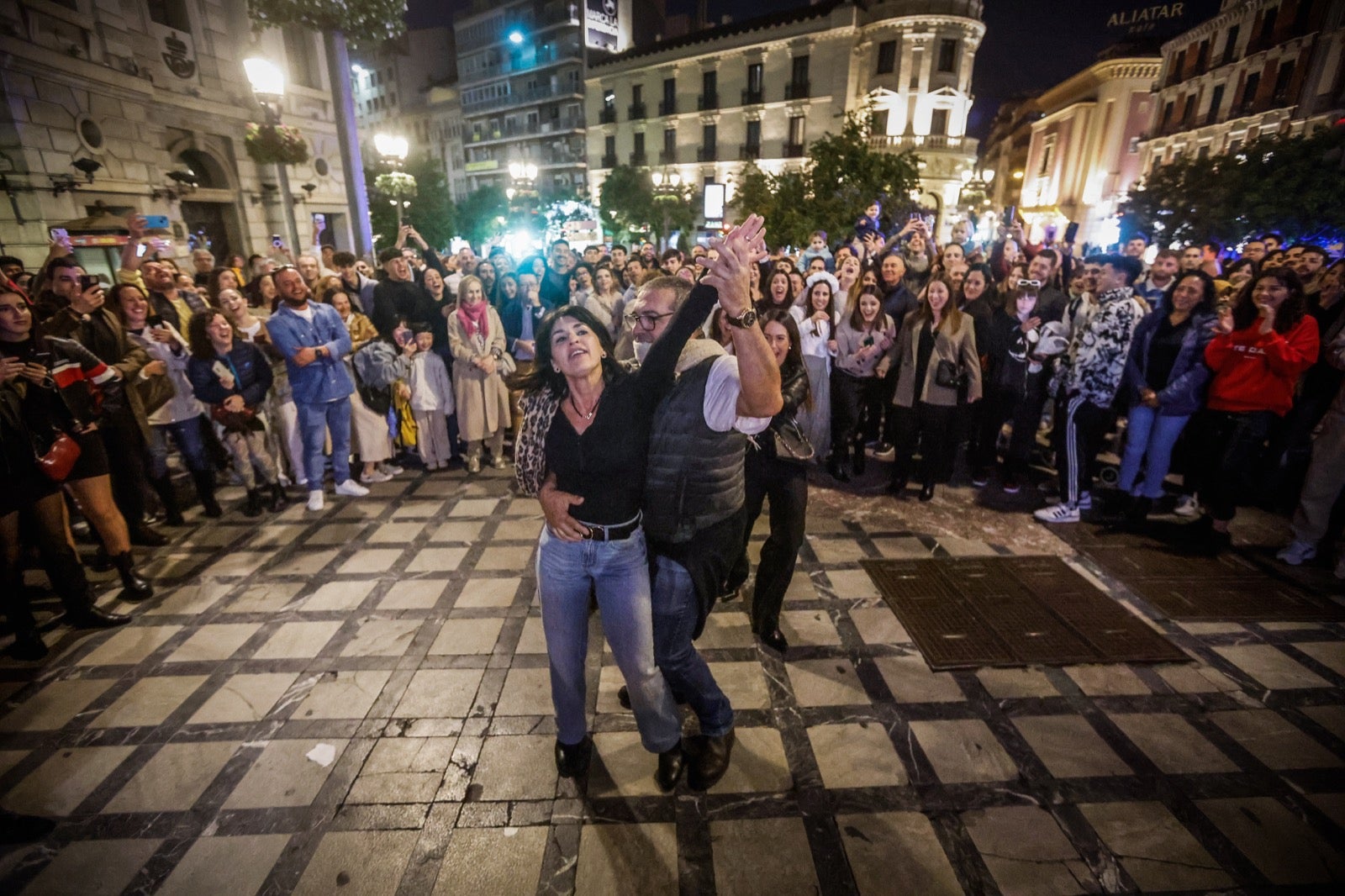 Recorrido en imágenes por la Noche en blanco de Granada