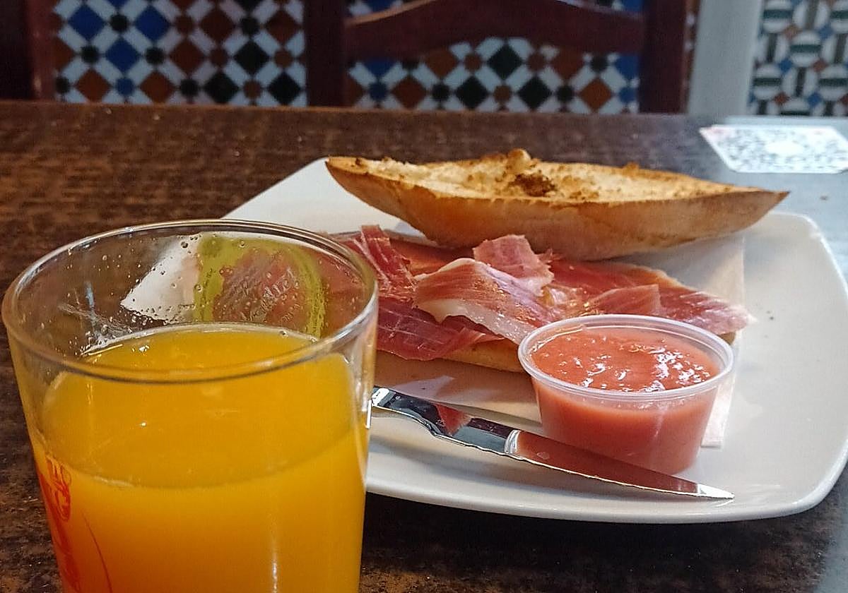 El desayuno típico andaluz que arrasa en redes sociales.