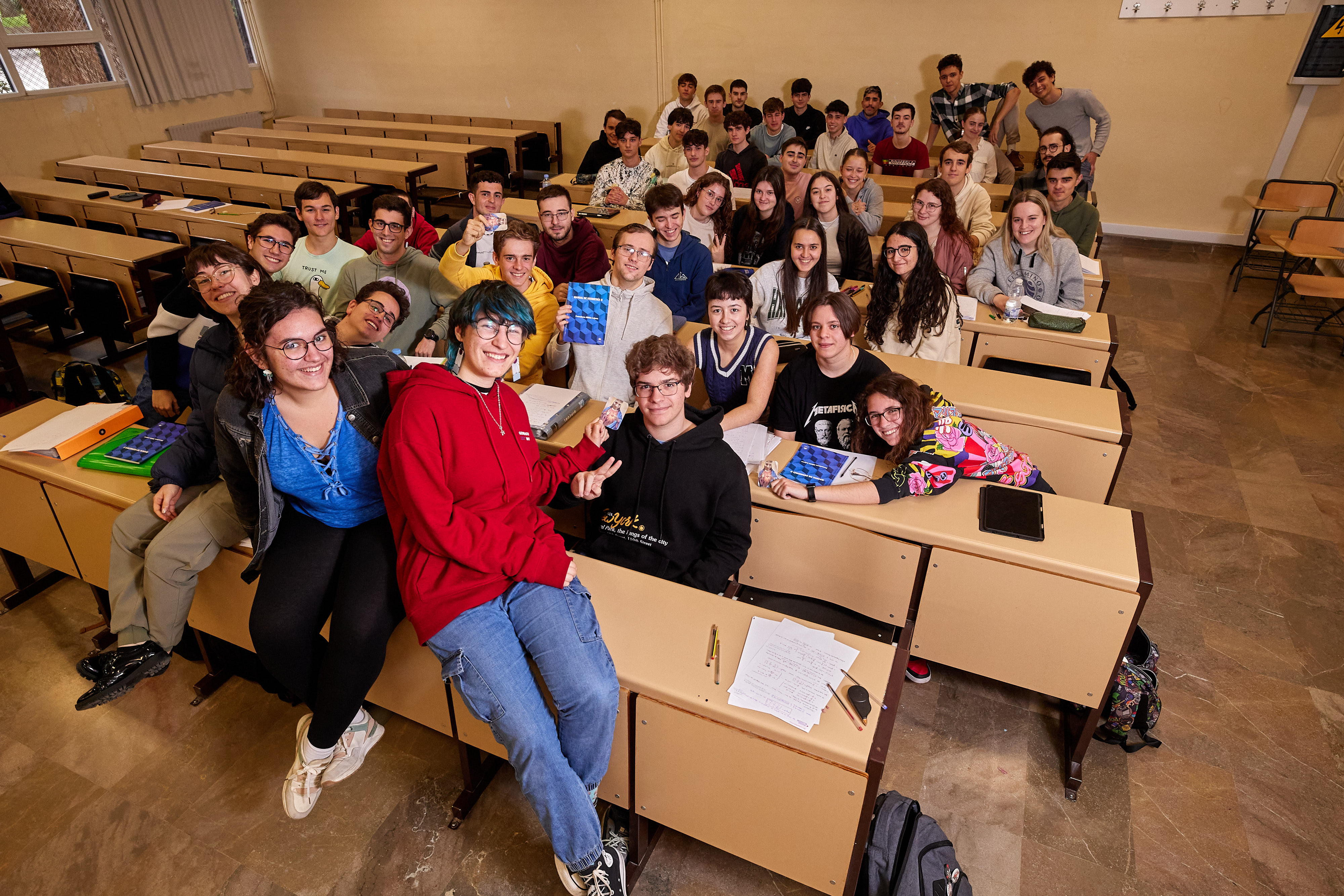 Siete carreras de la UGR disparan su nota de corte por la demanda de  alumnos | Ideal