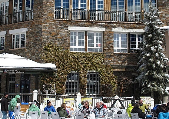 Edificio de oficinas de Cetursa que se convertirá en un hotel.