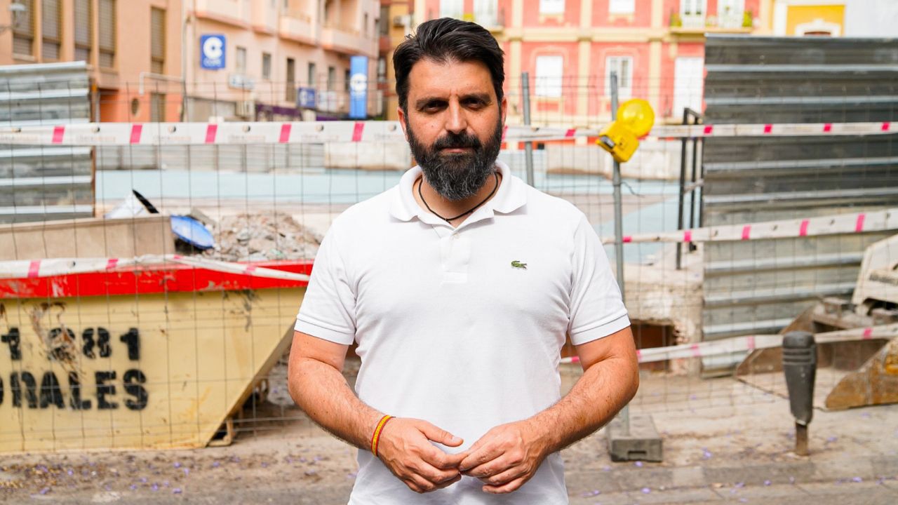 Vox acusa a Vázquez y a Pacheco de «improvisación y caos en la gestión» del solar de Correos en Almería