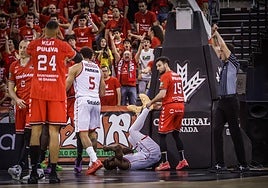 Falta antideportiva señalada al Covirán en el partido contra el Valencia.