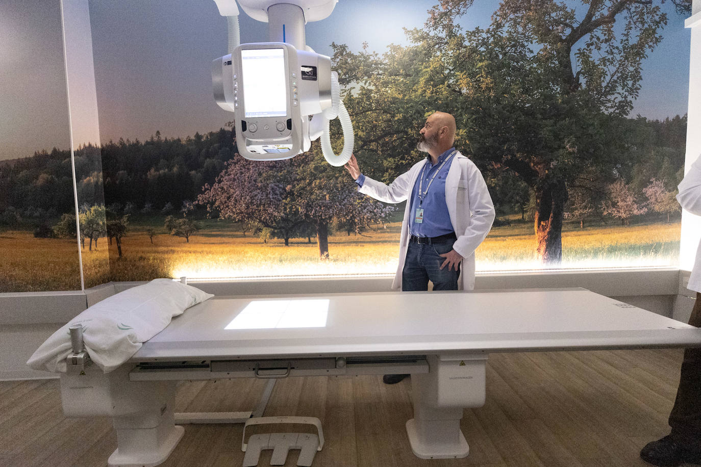 Sala de rayos robotizada con IA.