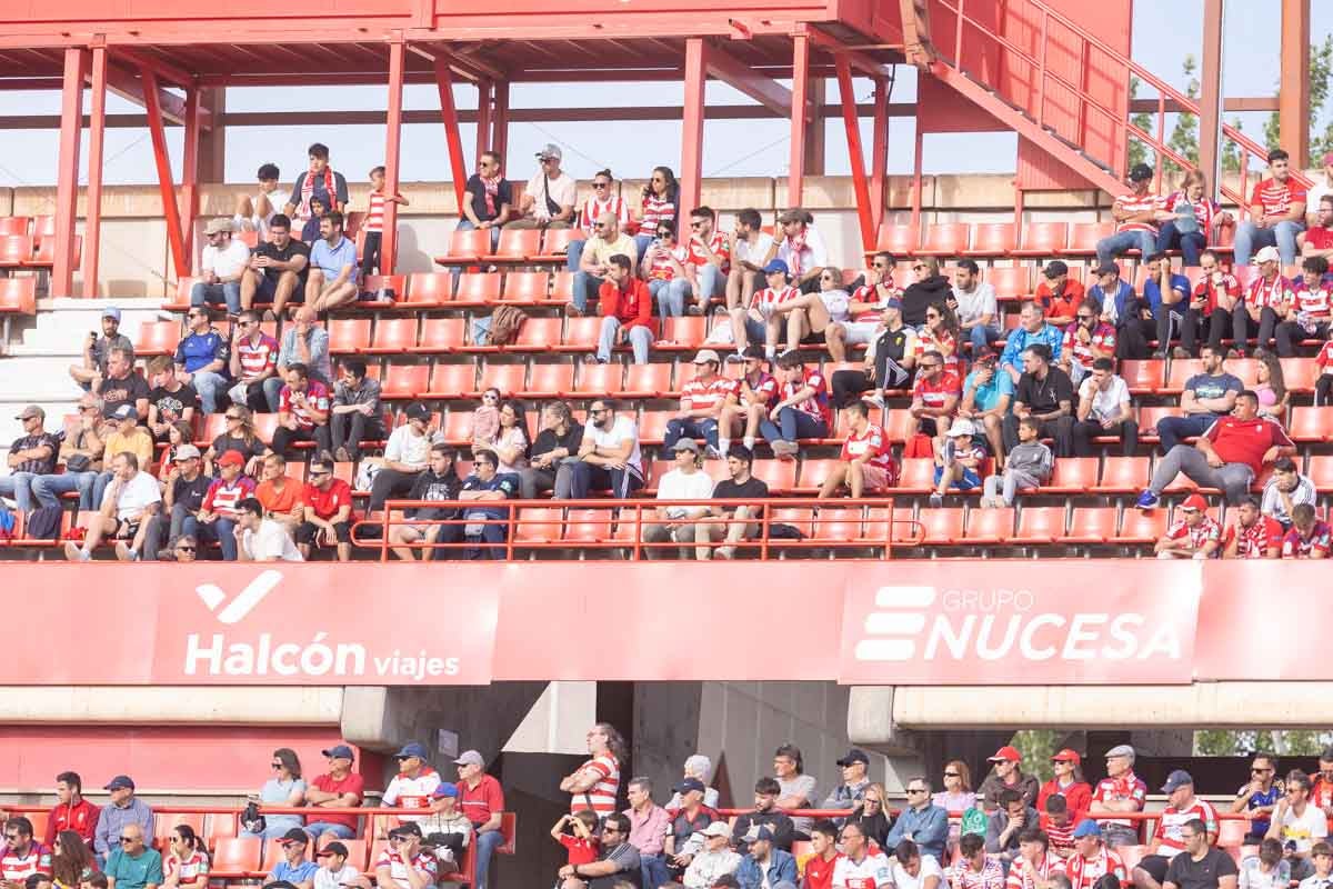 Encuéntrate en la grada en el partido entre Granada y Celta