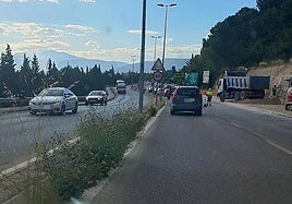 Trabajos para el nuevo carril bici en el acceso a Jaén por la carretera de Córdoba.