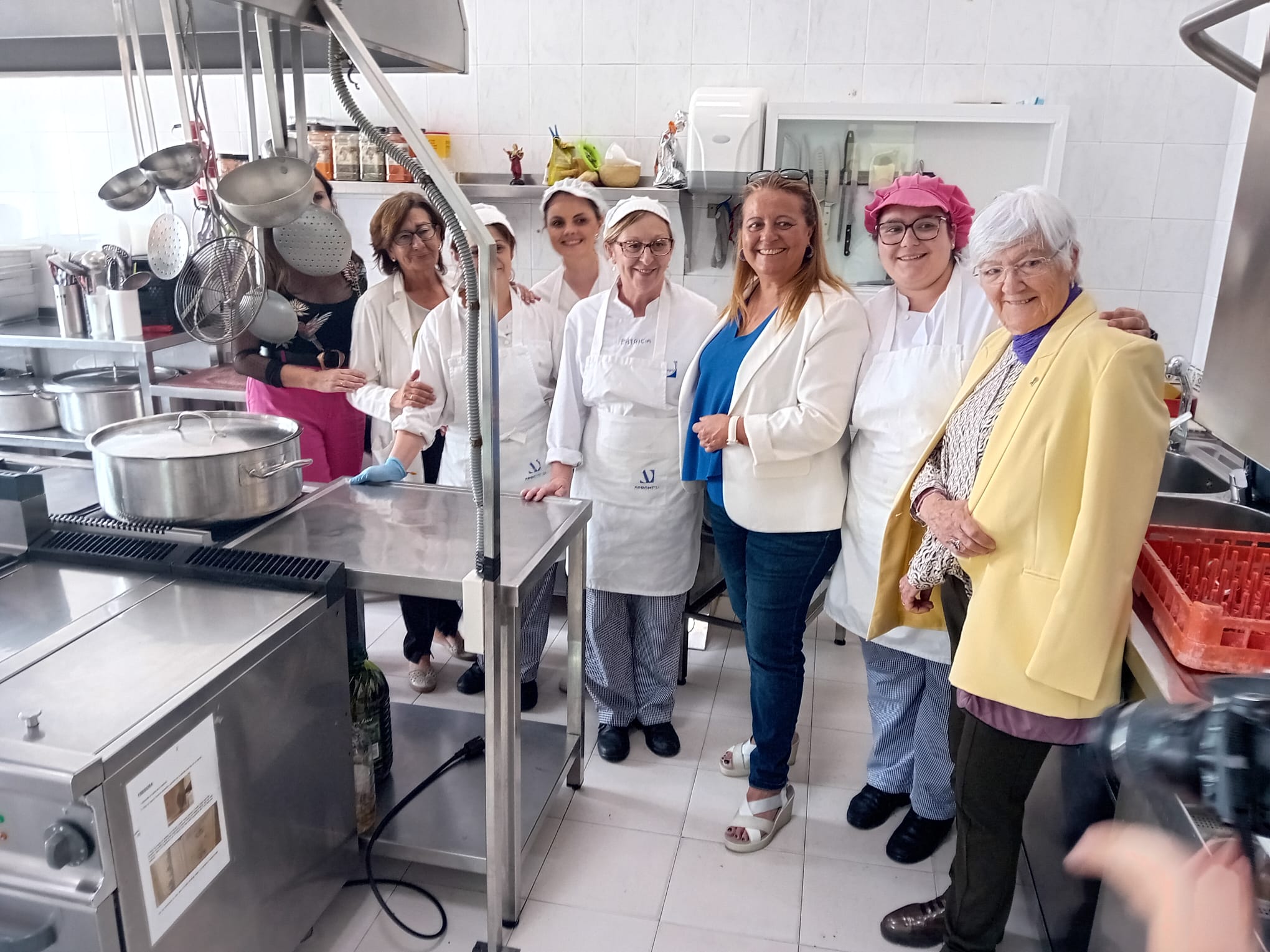 La delegada de la Junta durante su visita al Centro Asistencia 'La Yuca'.