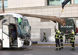 Los bomberos de Granada cancelan las movilizaciones tras un acuerdo con el Gobierno local