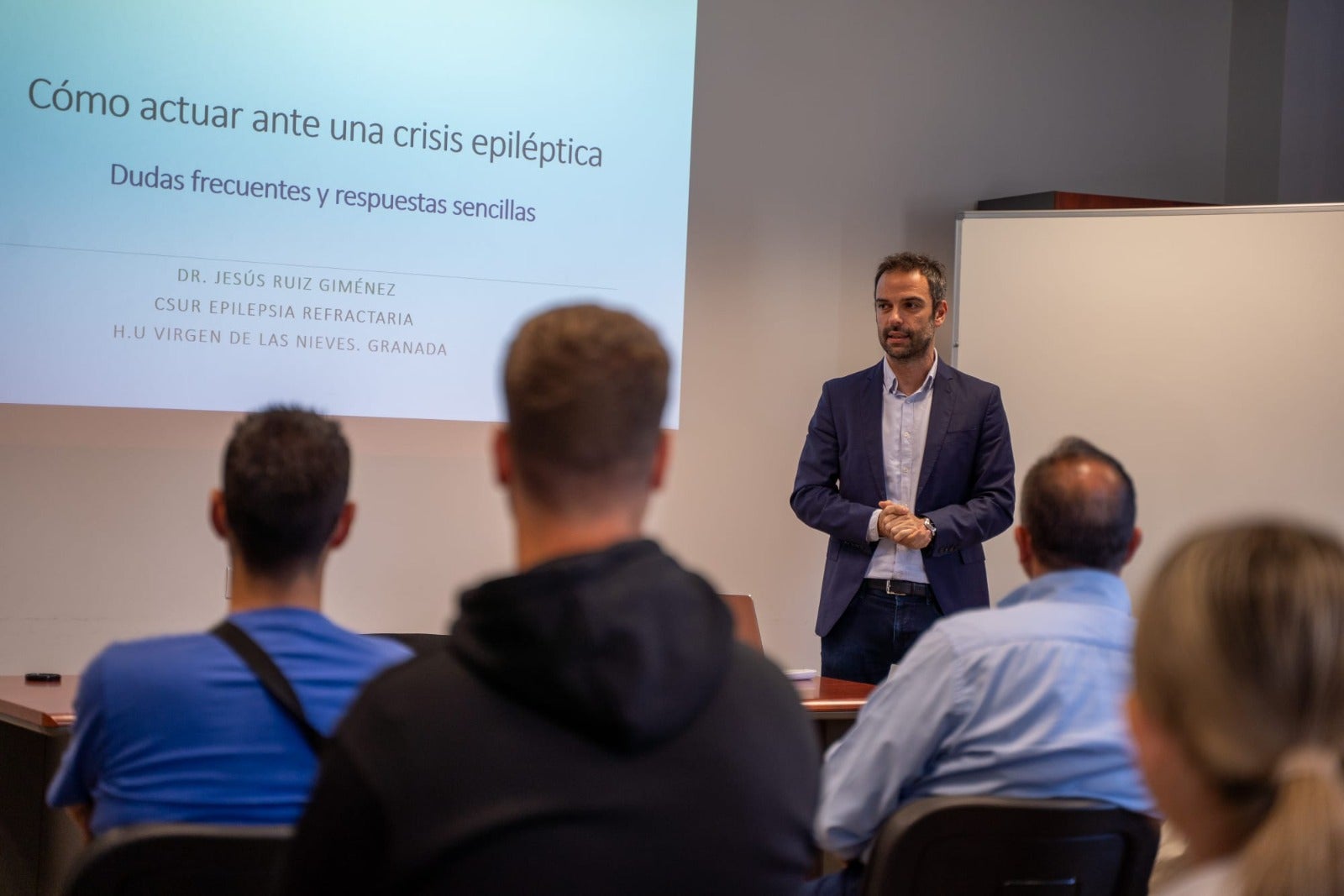 Curso de prevención hacia ataques epiléptico dirigidos a profesionales del metro