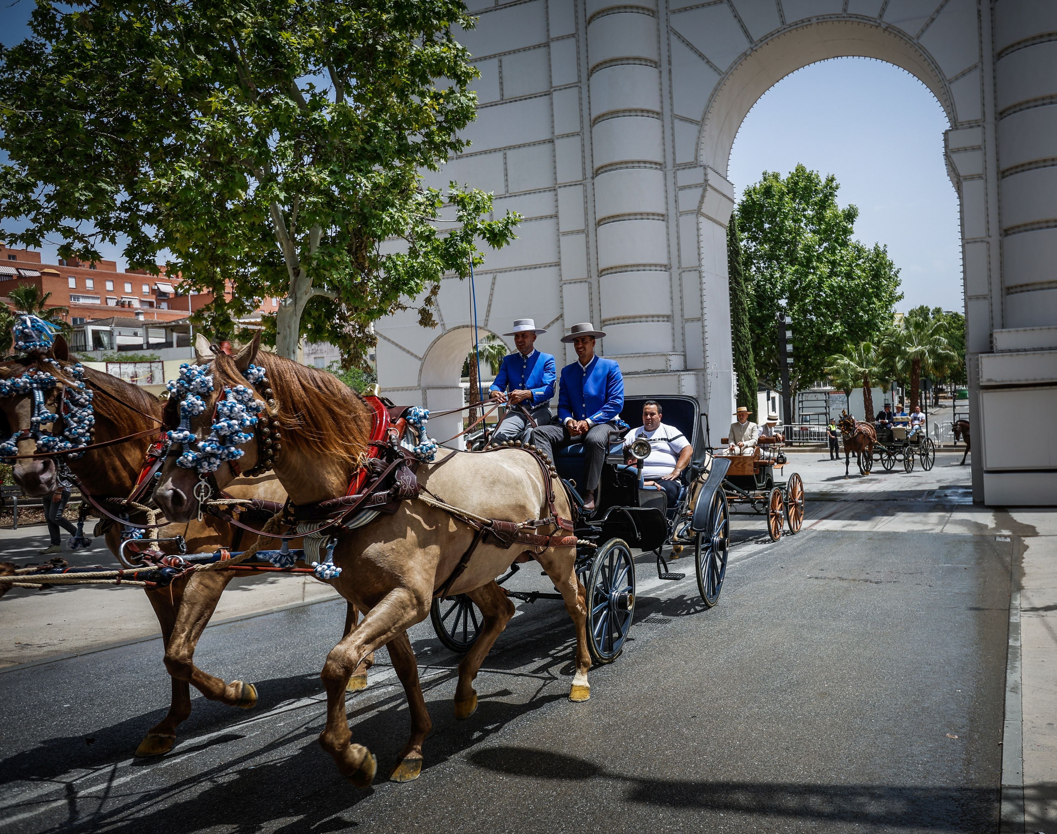 Las imágenes de un domingo de Corpus radiante en Granada