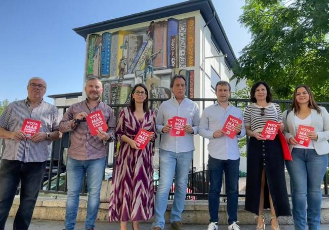 Campaña socialista junto al instituto Santa Catalina de Alejandría.