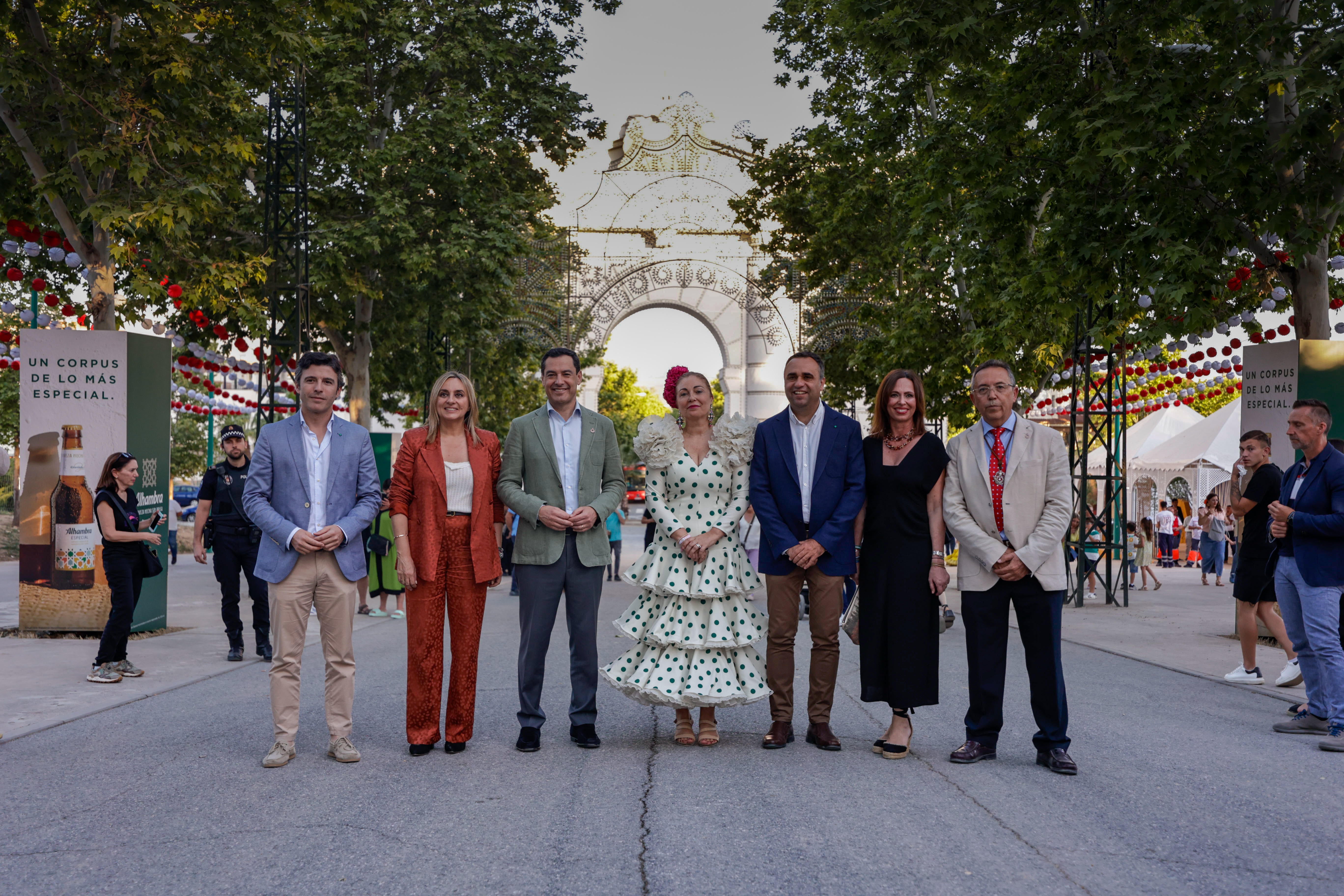 Juanma Moreno, anoche en el ferial.