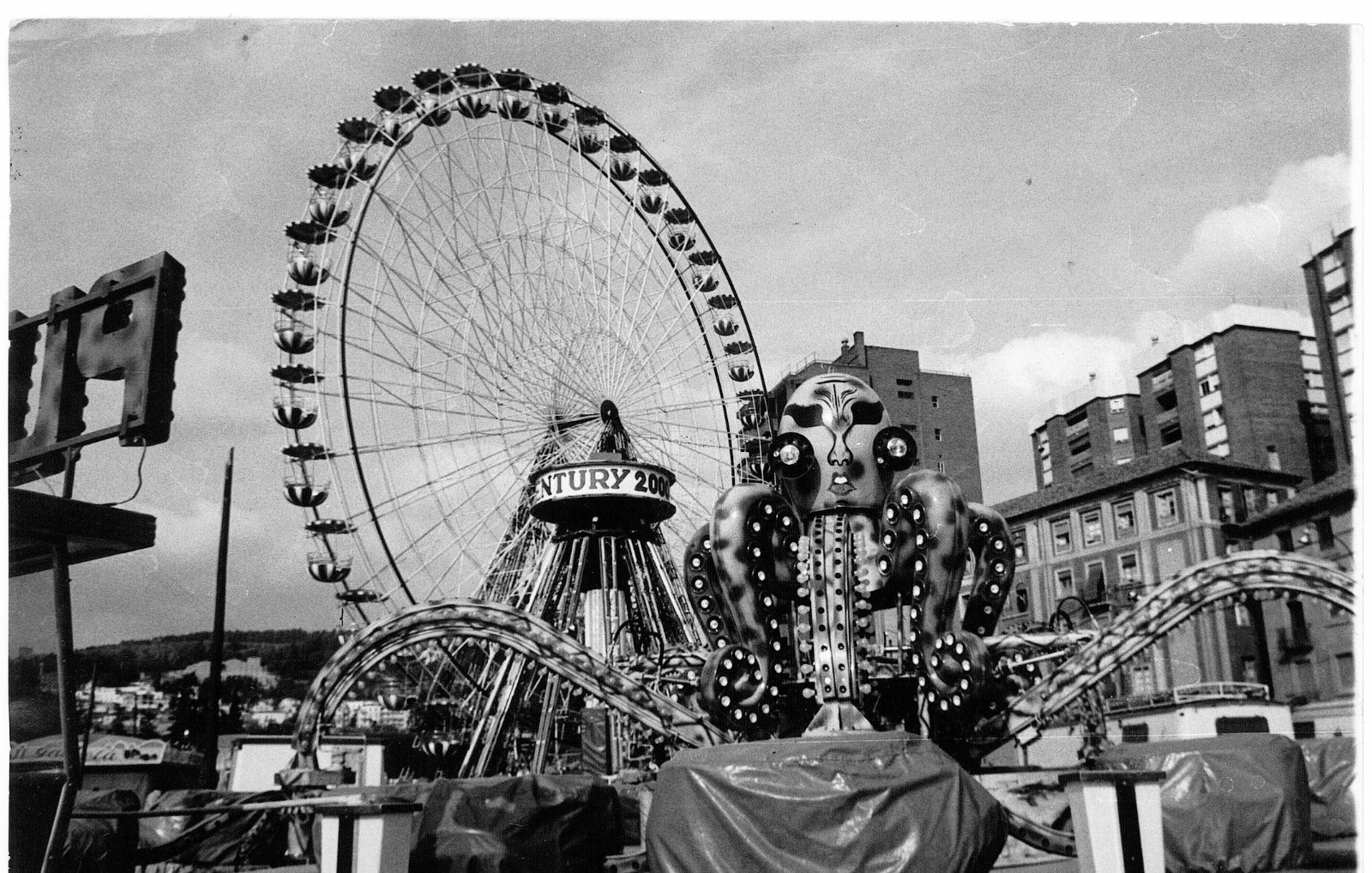 Las imágenes del Corpus pasado: cuando la feria de Granada era en el Salón