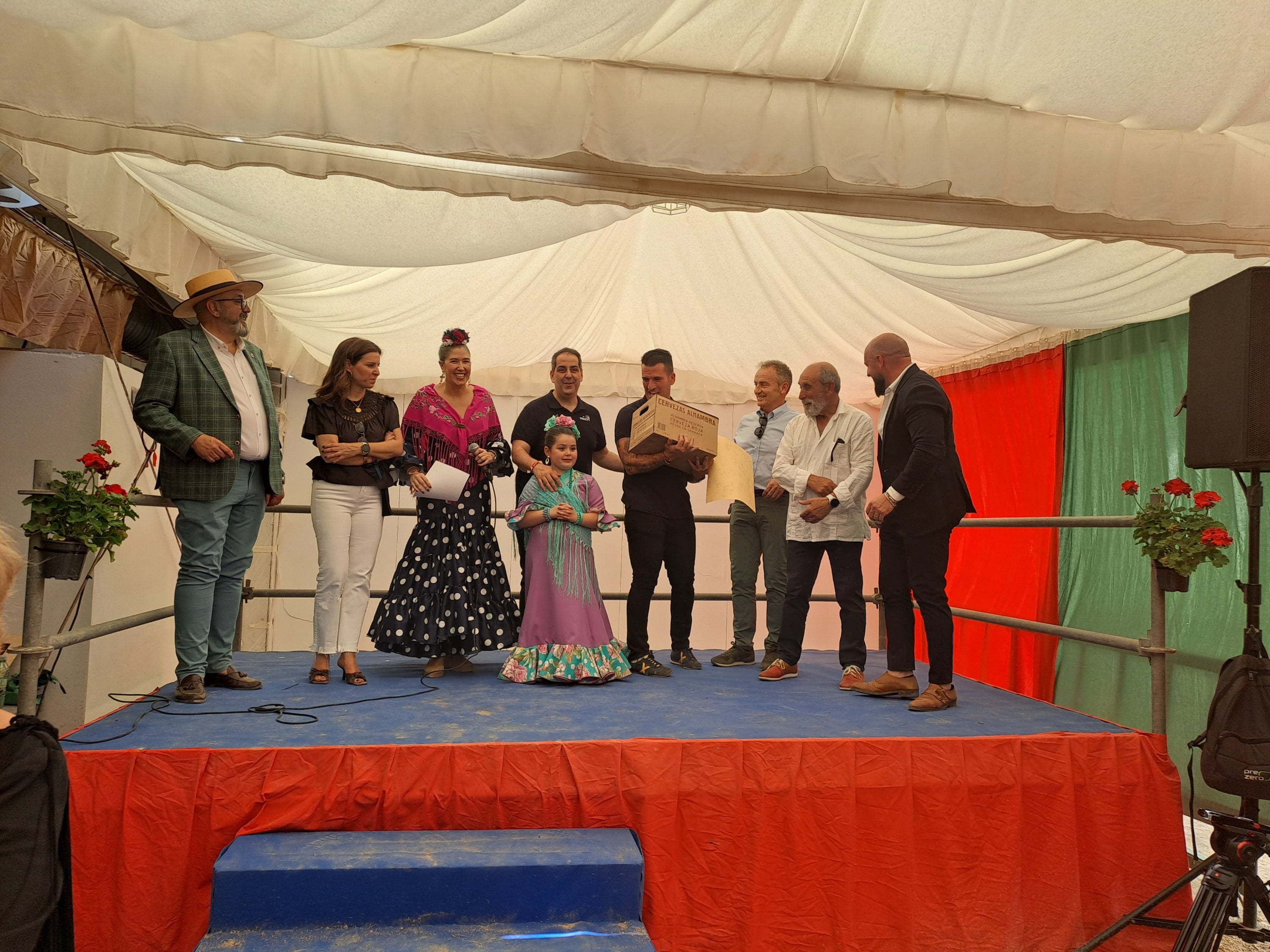 Representantes de La Tarasca recogieron el premio a la tapa más casetera.