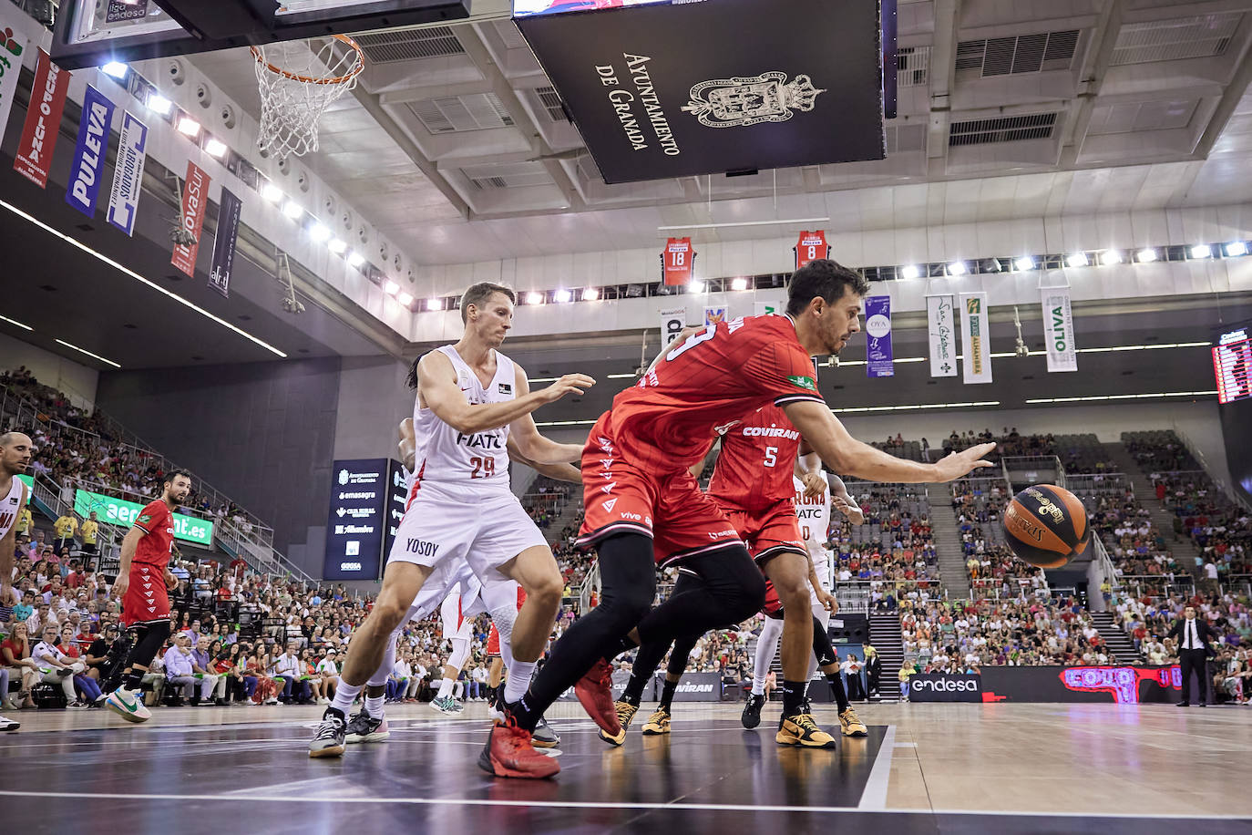 Pere Tomàs será el jugador nacional con más galones en el vestuario la próxima temporada tras las bajas de Iriarte y Costa.