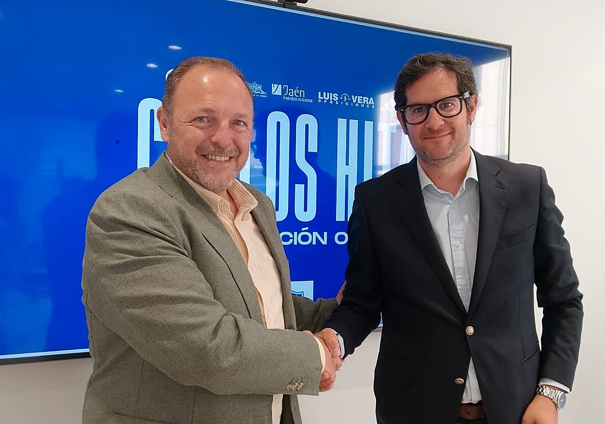 Luis Vera le dio la bienvenida Carlos Hita Borrego, nuevo director general del Linares Deportivo SAD.