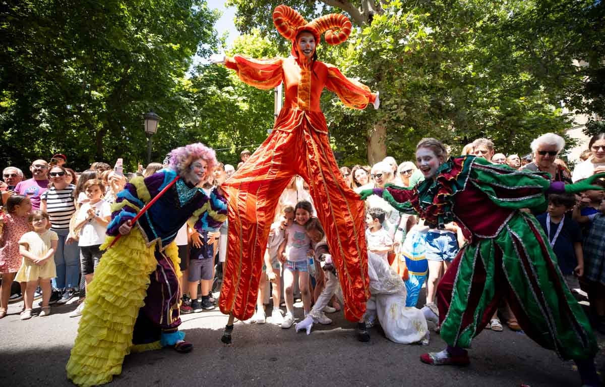 El desfile de la Tarasca de Granada, en imágenes