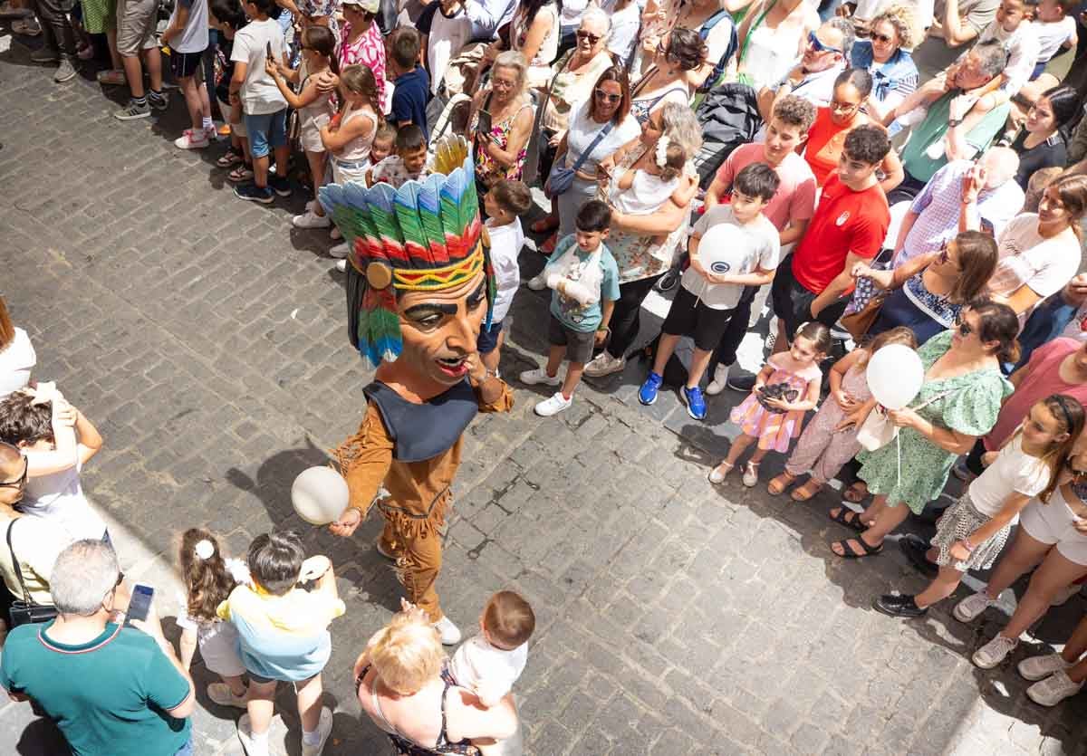 El desfile de la Tarasca de Granada, en imágenes