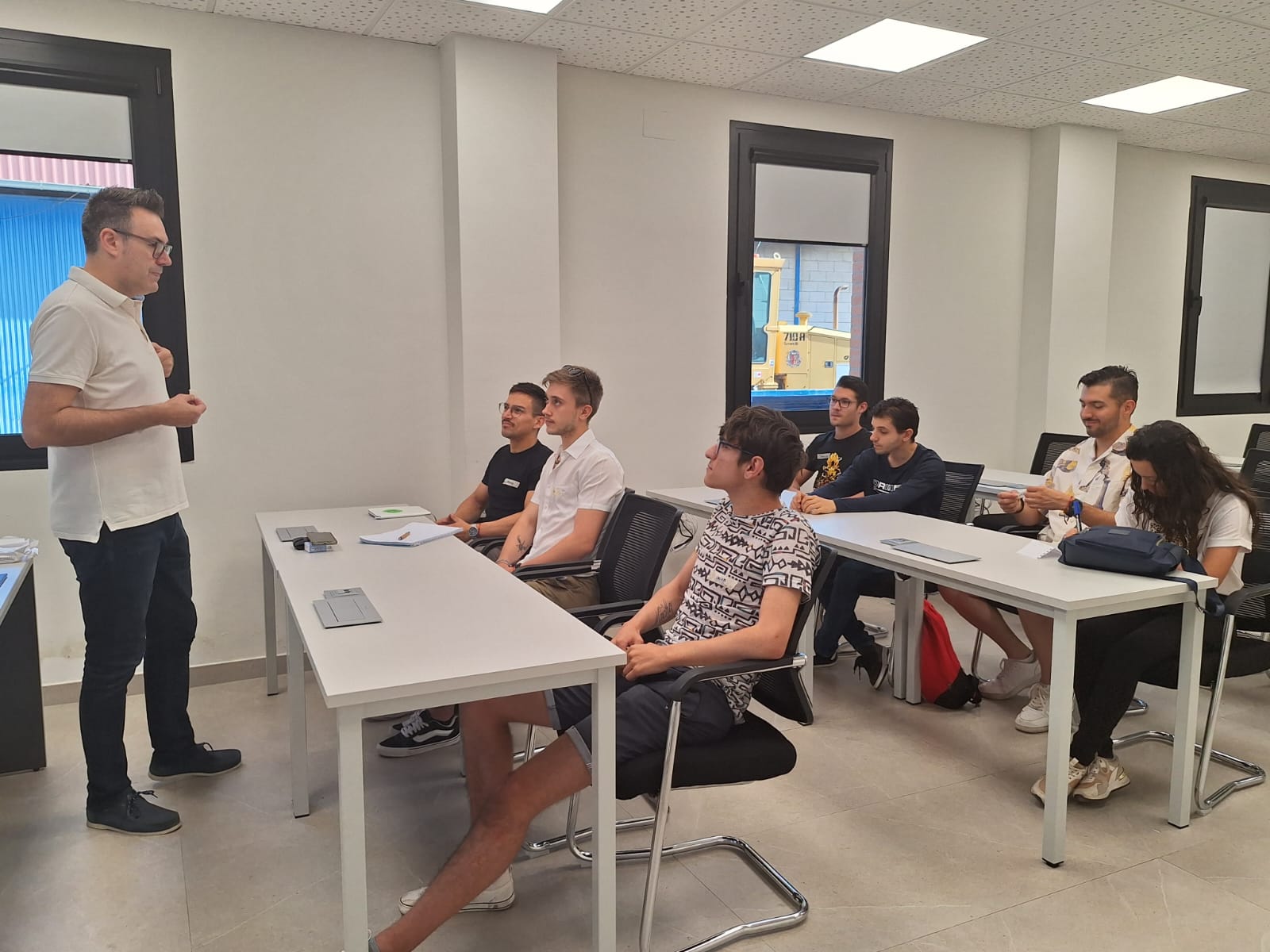 Taller de emprendimiento en Bilén.