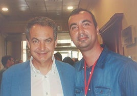 De la Torre, con José Luis Rodríguez Zapatero, en su época de militante socialista.