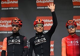 Carlos Rodriguez, a la izquierda, antes de tomar la salida.