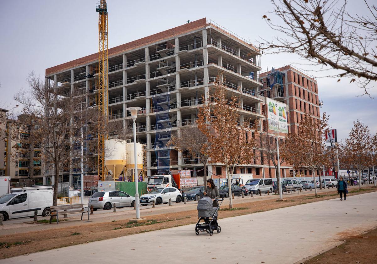 Una de las nuevas promociones que se están construyendo en la ciudad.