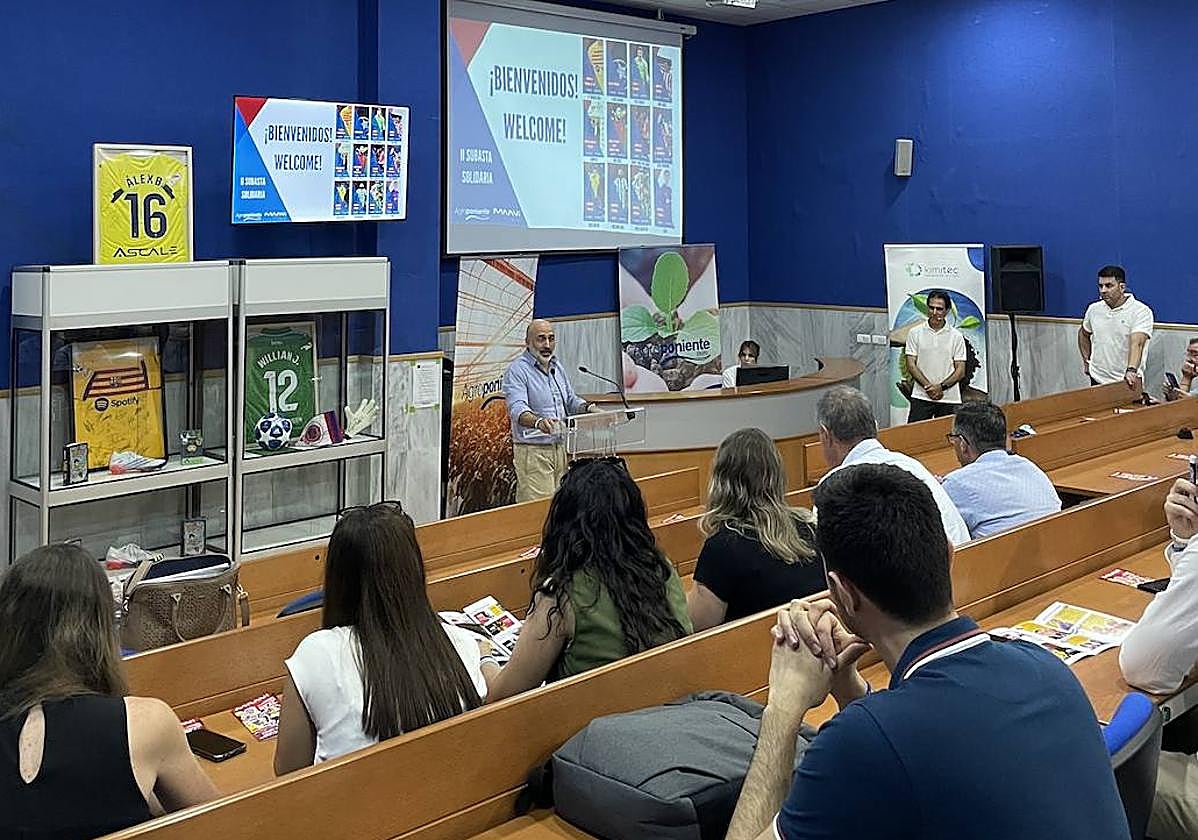 La II Subasta Solidaria de MAAVi Foundation y Grupo Agroponiente recauda más de 11.000 euros