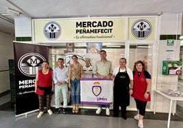 Presentación de la campaña de apoyo al Real Jaén en el Mercado de Peñamefécit.