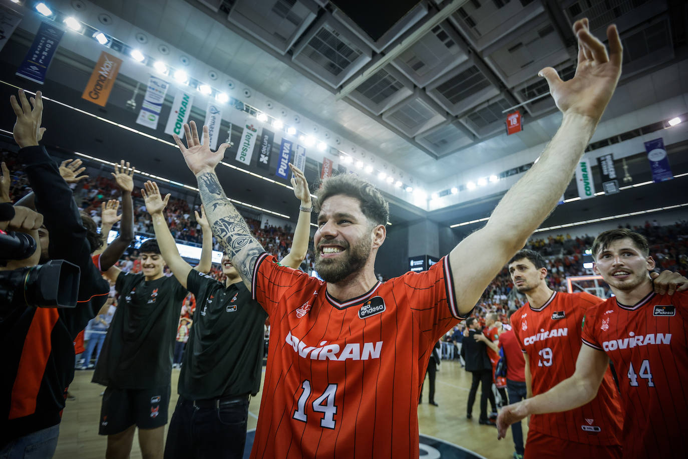 Christian Díaz se marcha de Granada con una sonrisa de oreja a oreja.