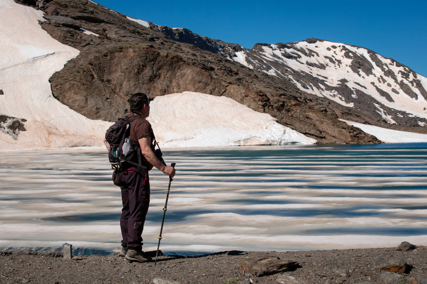 Las espectaculares imágenes del deshielo en Sierra Nevada